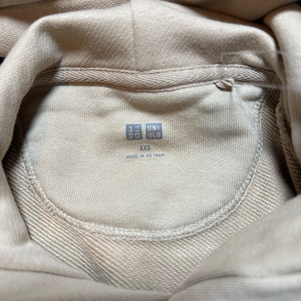 Uniqlo Unisex Sweat Pullover Hoodie in Beige Size XXS - Picture 3 of 6
